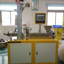  瑞安市浩大塑料機(jī)械廠 主營 塑料制袋機(jī),塑料吹膜